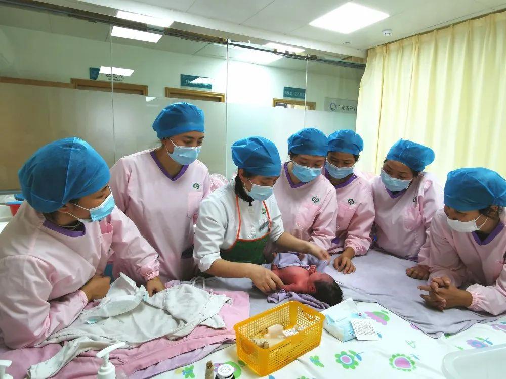 资阳妇婴监护型护送